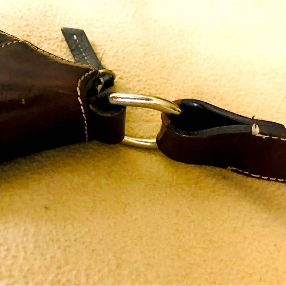 Dooney & Bourke classic dooney